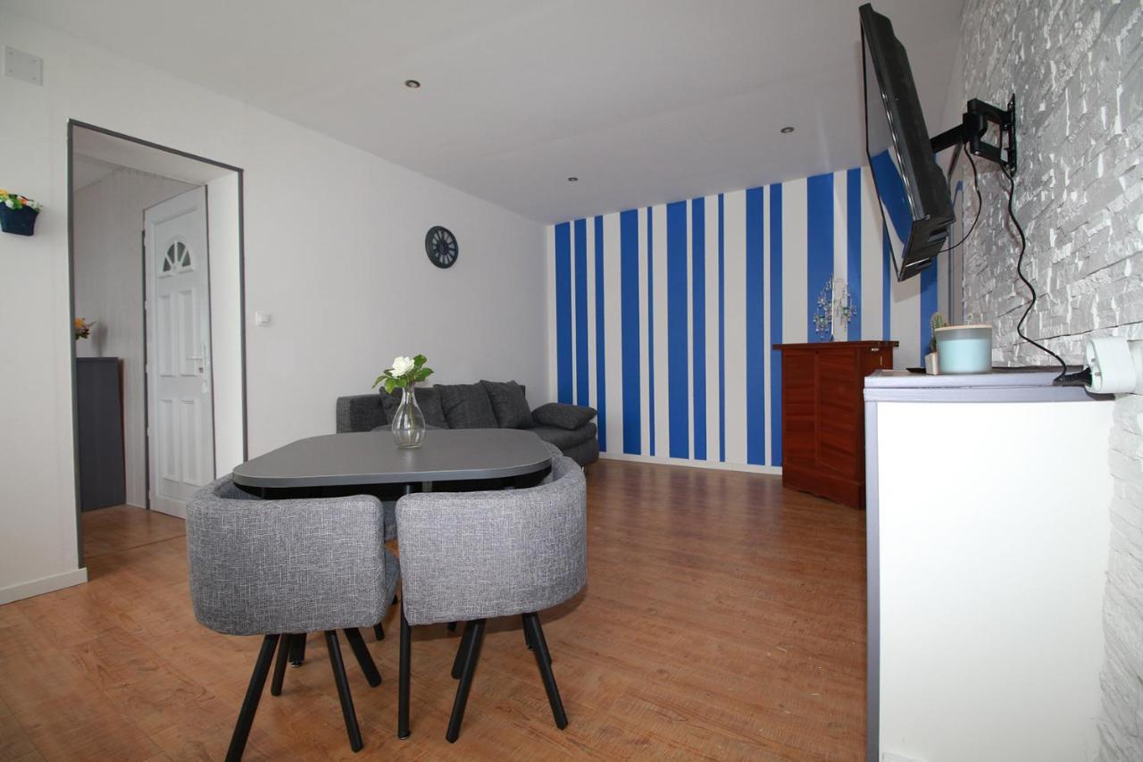 Santorini Apartment La Fere Exterior photo